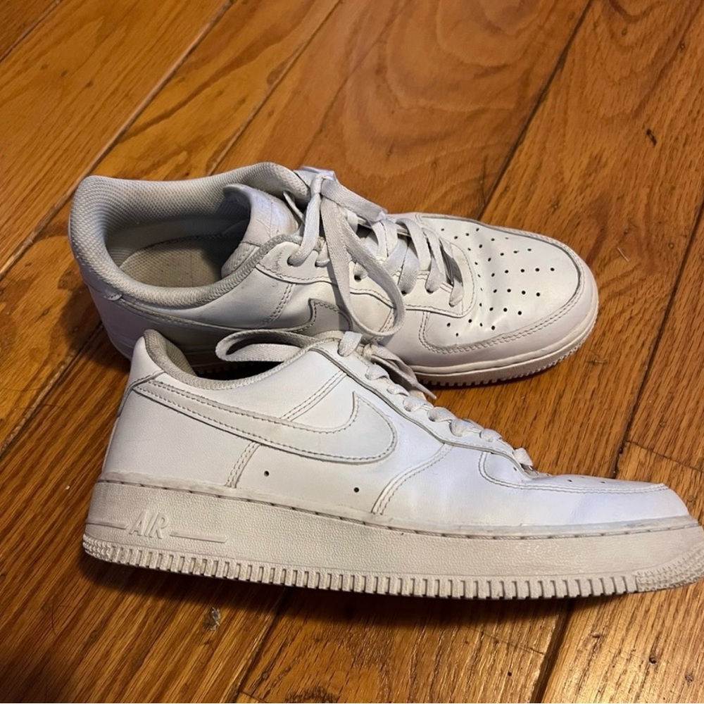 Women’s Nike white Air Force 1s